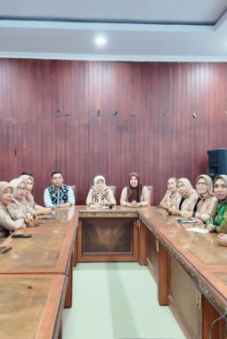 Dekranasda Muna Bakal Hadirkan Tenun Lokal Motif Bumi Dengan Pewarna Alam Hingga Tehnik Shobi Pada Pameran HUT Dekranas 2026