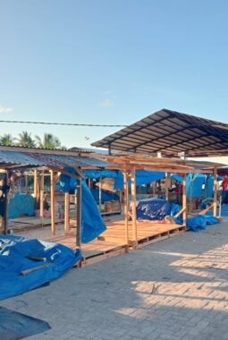 Penempatan Pedagang Pembongkaran Pasar Laino Sesuai Prosedur, Camat Batalaiworu Ingatkan Soal Akses jalan dan Sampah