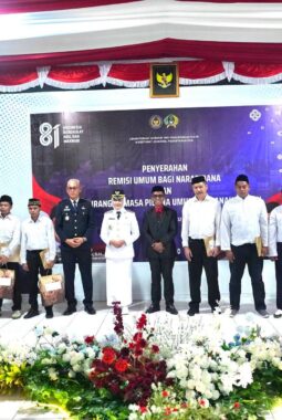 Penyerahan Remisi Warnai Upacara HUT ke-81 di Lapas Baubau