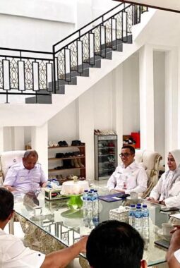 Tingkatan Konektivitas, Baubau – Busel Sepakat Subsidi Penerbangan dan Kembangkan Bandara Betoambari