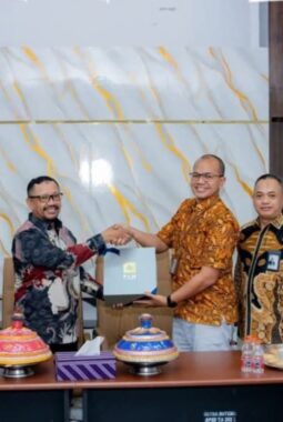 Bupati Buteng Desak PLN: Listrik Kepulauan Jangan Jadi Janji, Talaga Raya Masih Gelap!